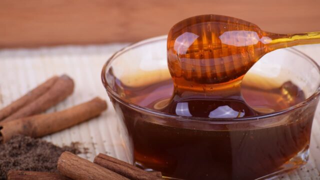 Come riconoscere il miele naturale da quello artificiale