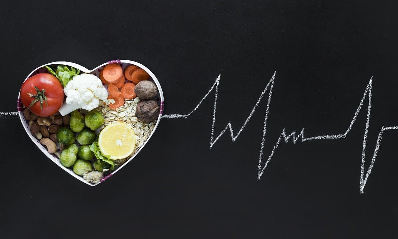 Al momento stai visualizzando L’alimentazione che ci aiuta a prenderci cura del nostro cuore